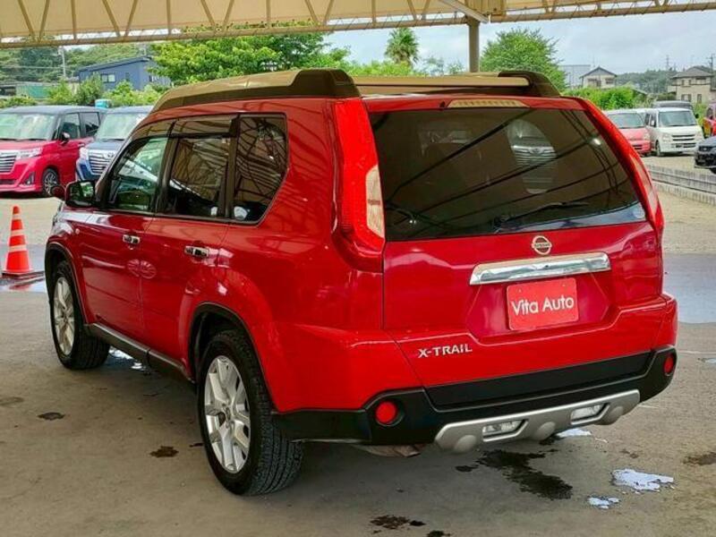 X-TRAIL