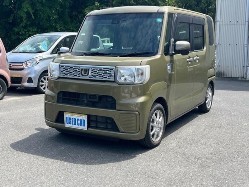 DAIHATSU WAKE