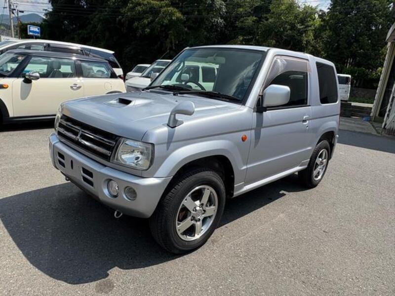MITSUBISHI PAJERO MINI