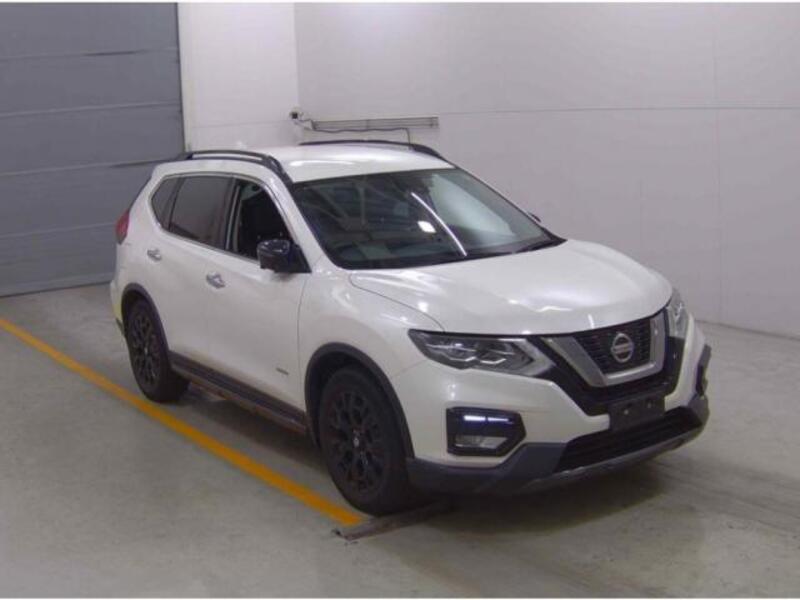 X-TRAIL-0