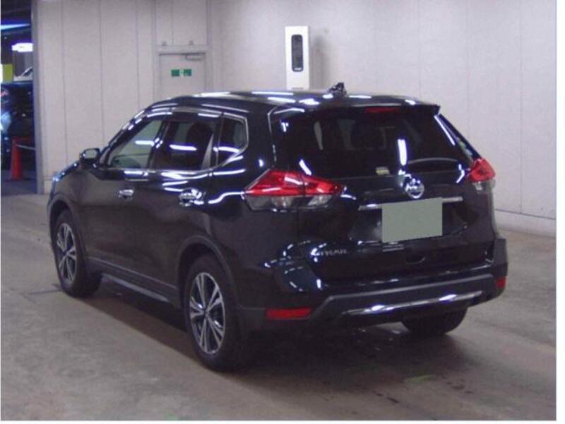 X-TRAIL