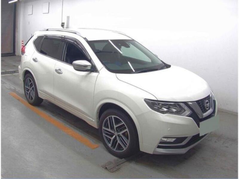 X-TRAIL