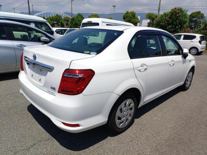 COROLLA AXIO