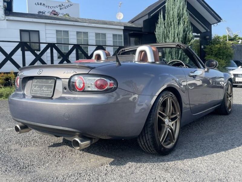 ROADSTER