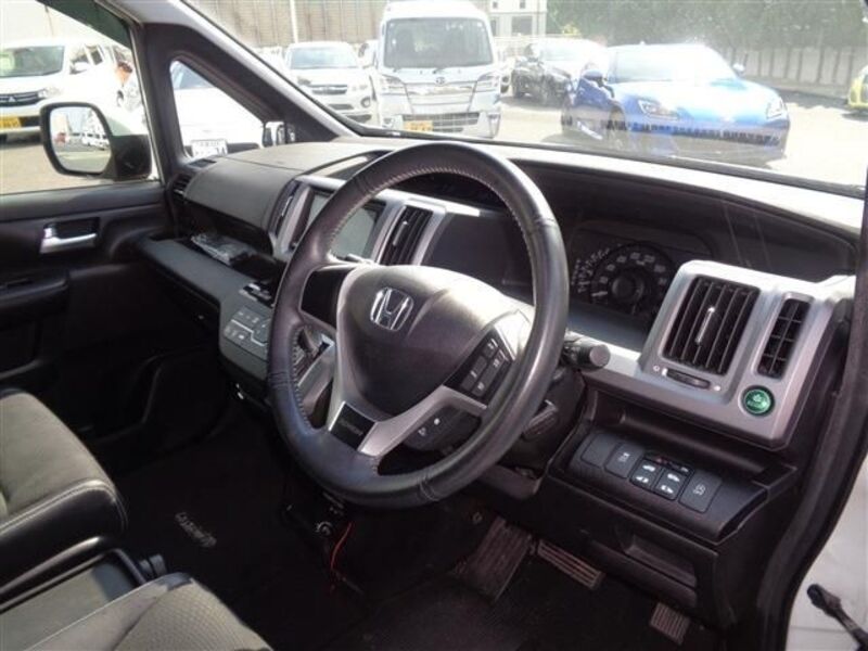 STEPWAGON SPADA