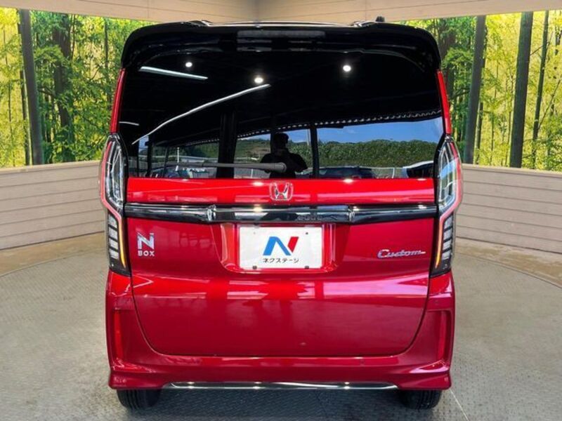N BOX CUSTOM