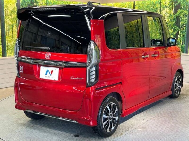 N BOX CUSTOM