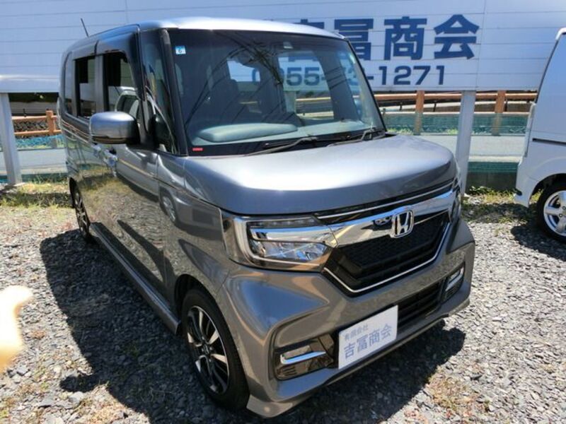 N BOX CUSTOM