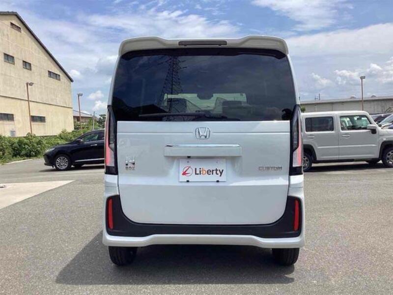 N BOX CUSTOM