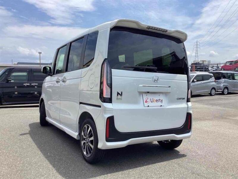 N BOX CUSTOM