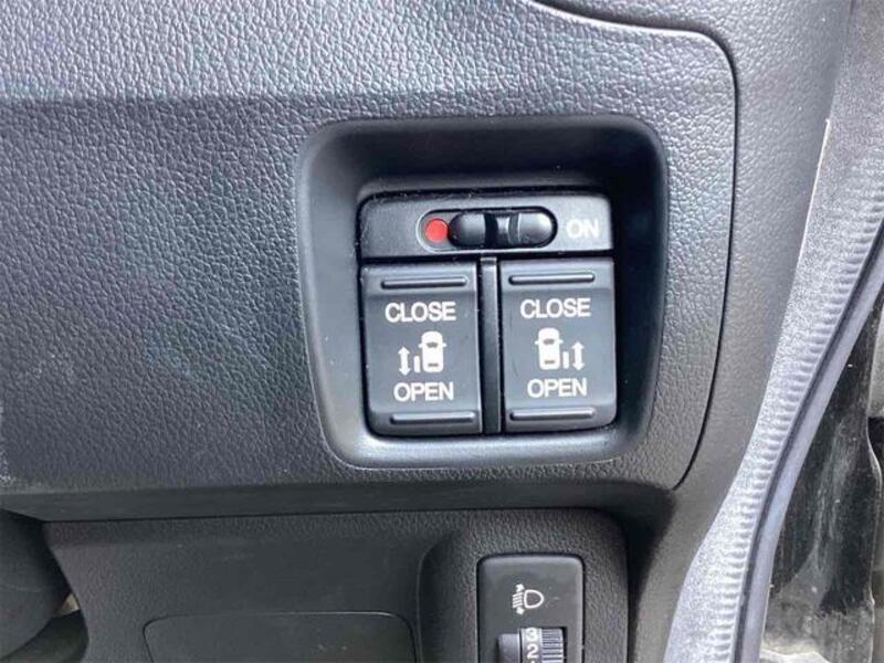 N BOX