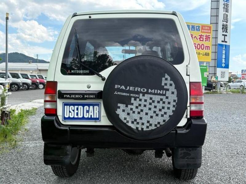 PAJERO MINI
