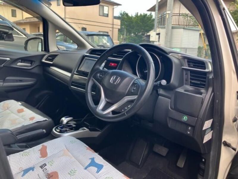 FIT HYBRID
