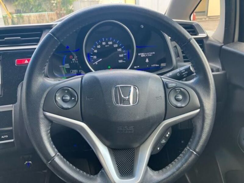 FIT HYBRID