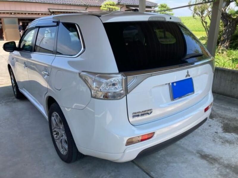OUTLANDER PHEV