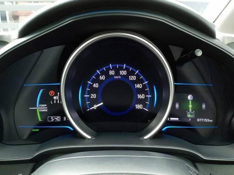 FIT HYBRID