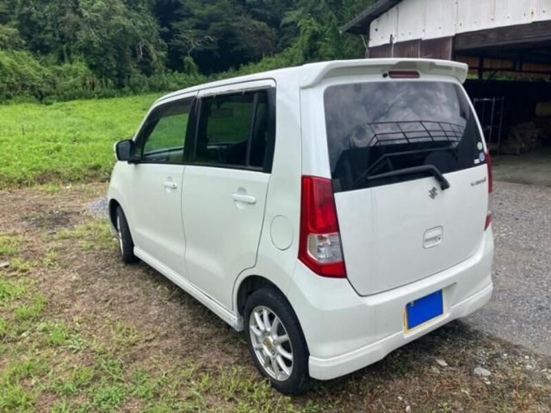 WAGON R