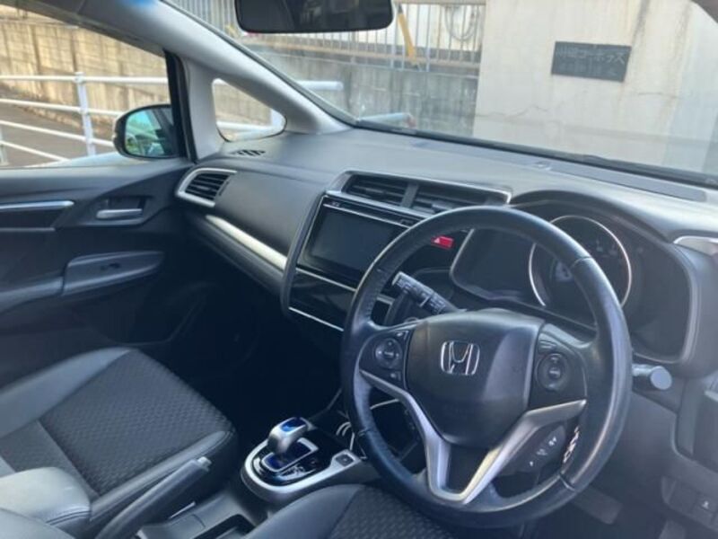 FIT HYBRID