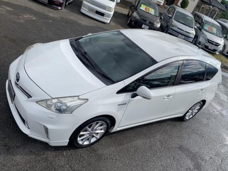 PRIUS ALPHA