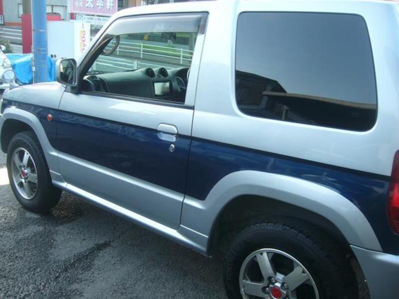 PAJERO MINI