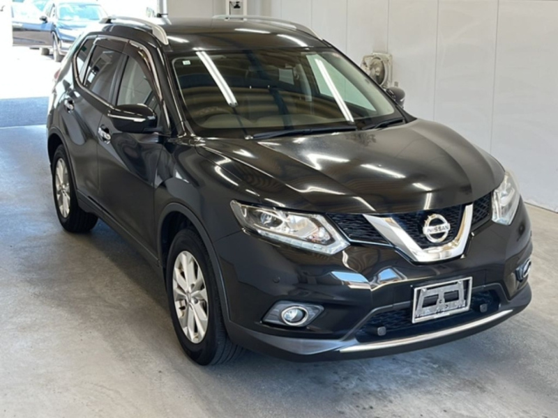 X-TRAIL