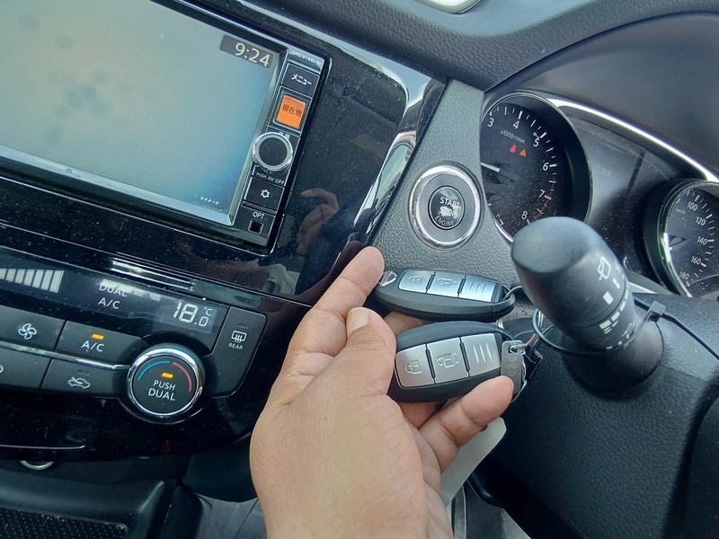 X-TRAIL