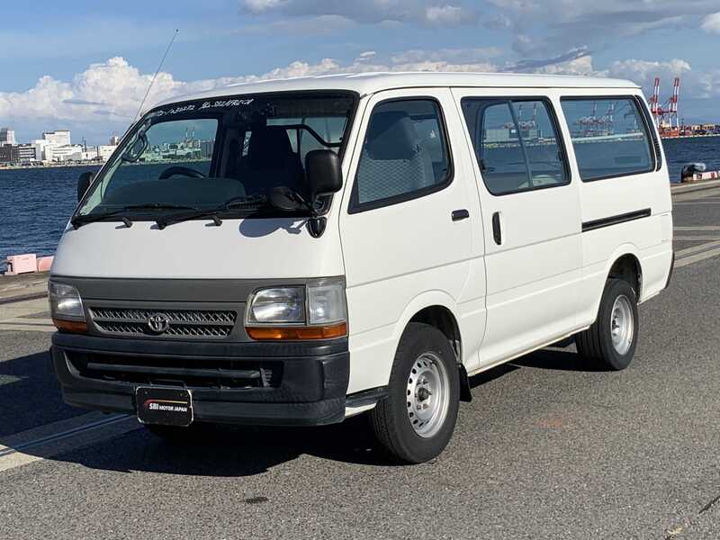 TOYOTA HIACE VAN