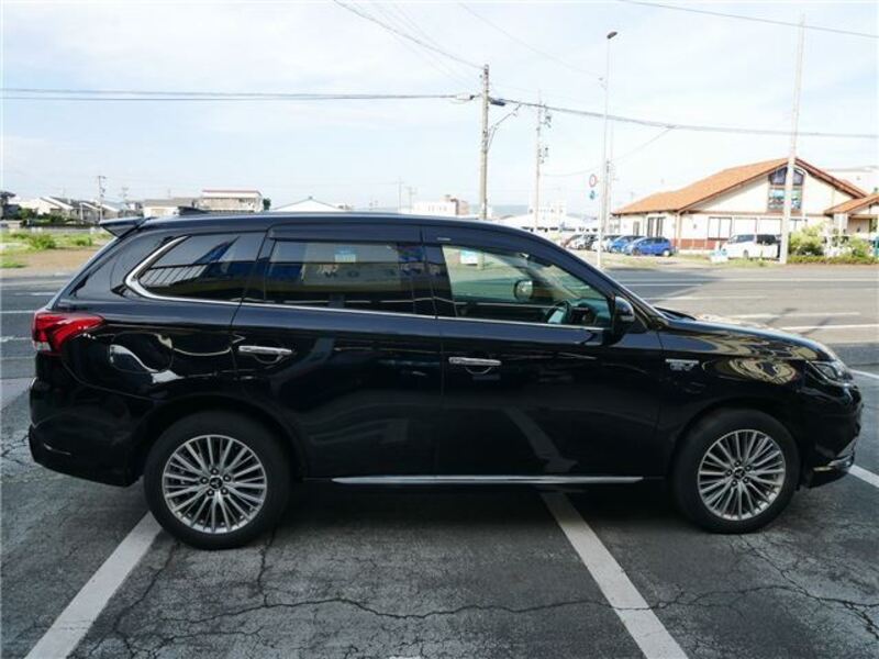 OUTLANDER PHEV