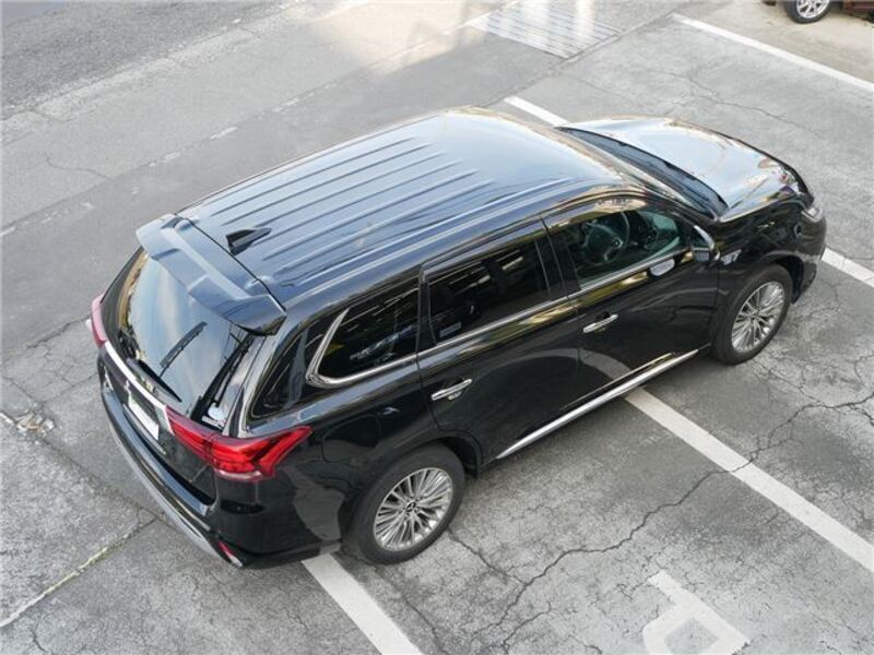 OUTLANDER PHEV