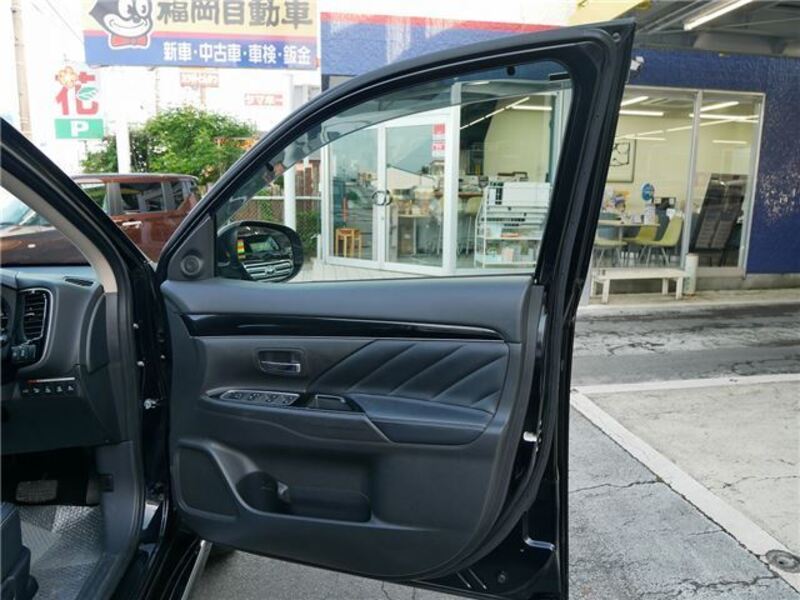 OUTLANDER PHEV