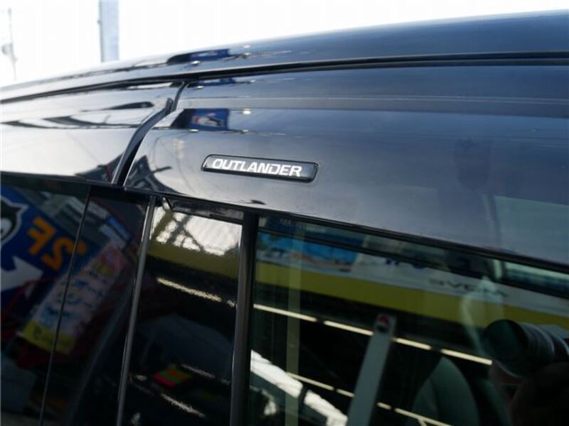 OUTLANDER PHEV