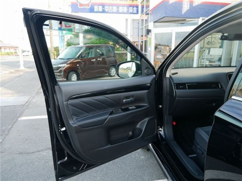 OUTLANDER PHEV