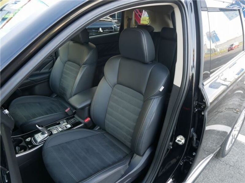 OUTLANDER PHEV