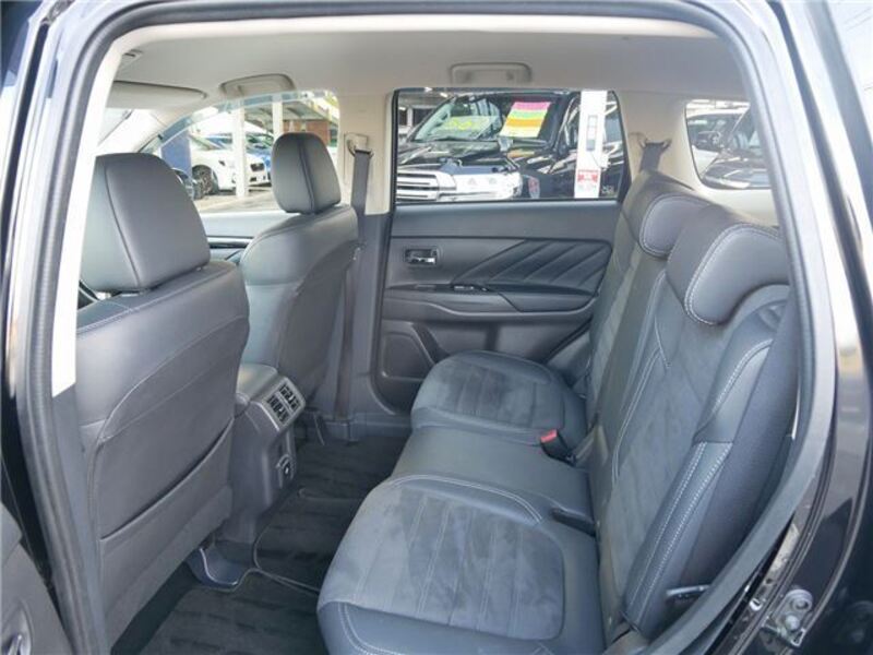 OUTLANDER PHEV