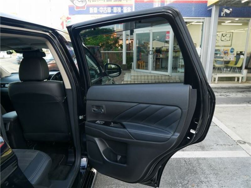 OUTLANDER PHEV
