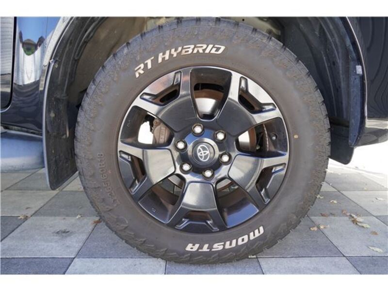 HILUX
