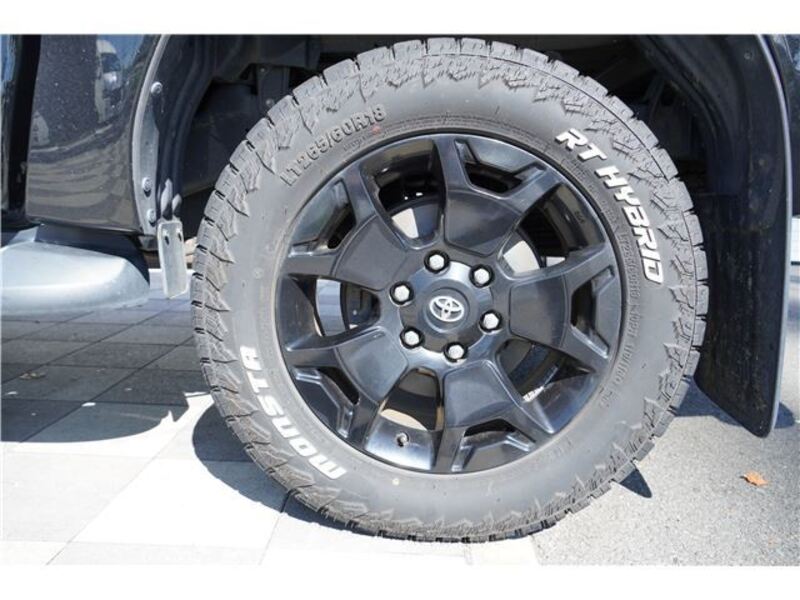HILUX