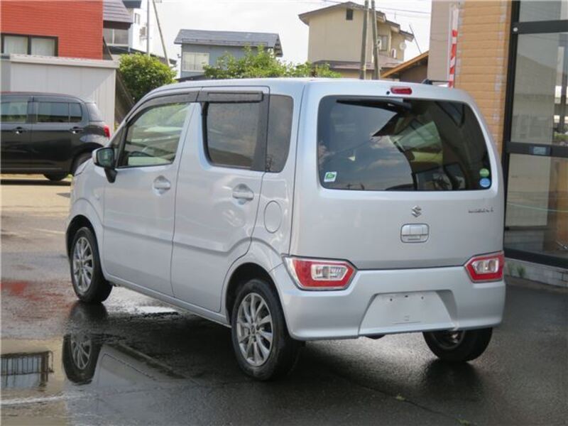 WAGON R