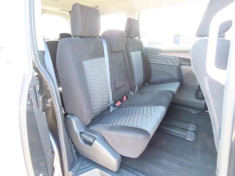 DELICA D5
