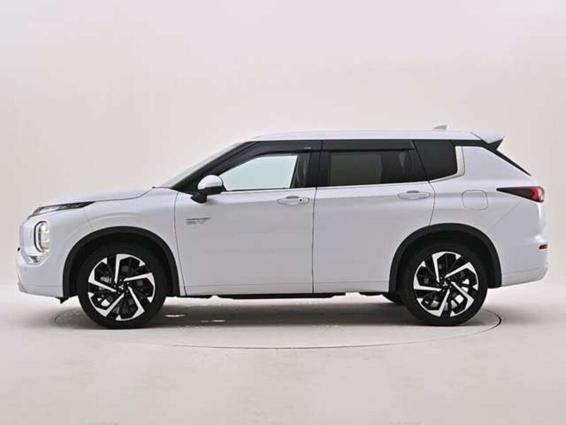 OUTLANDER