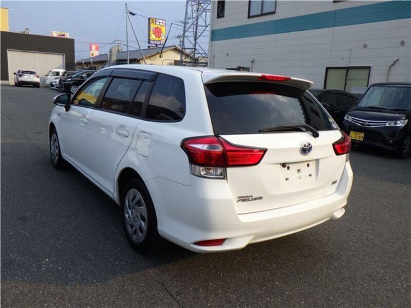 COROLLA FIELDER