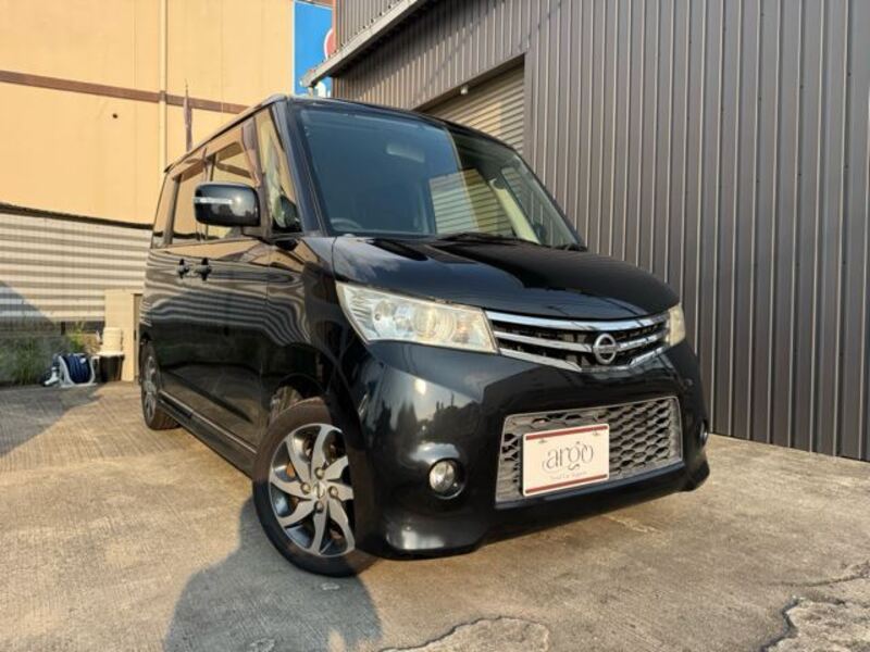 NISSAN ROOX