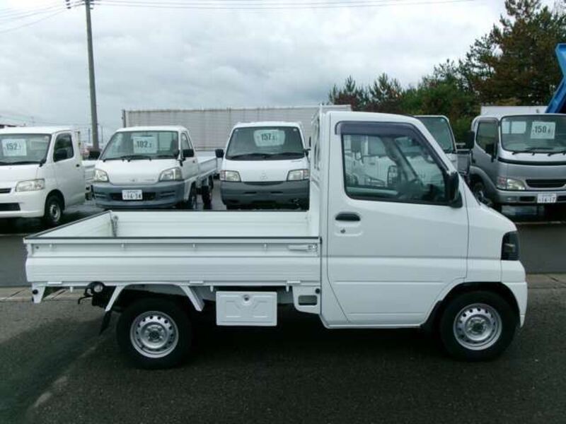 MINICAB TRUCK