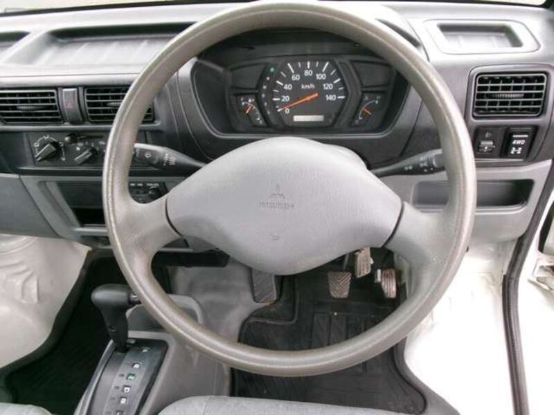 MINICAB TRUCK