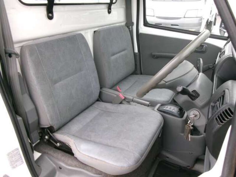 MINICAB TRUCK