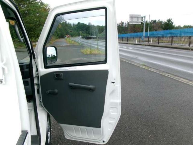MINICAB TRUCK