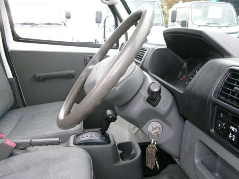MINICAB TRUCK