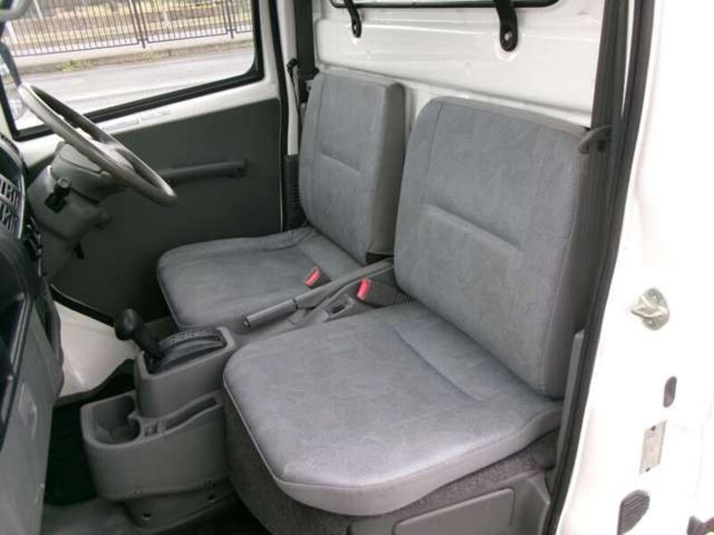MINICAB TRUCK