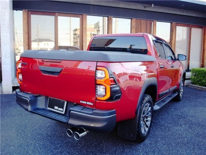 HILUX