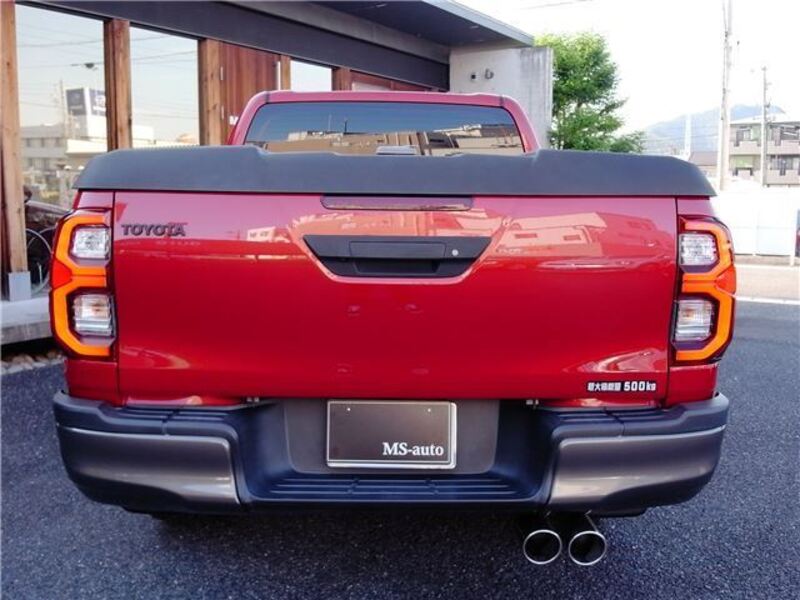 HILUX